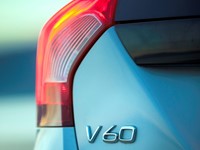 ولوو V60 کراس کانتری 2016