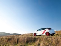 رنو مگان RS 275  تروفی R 2015